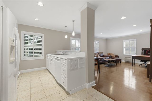 27 Commonwealth 1, Newton, MA 02467