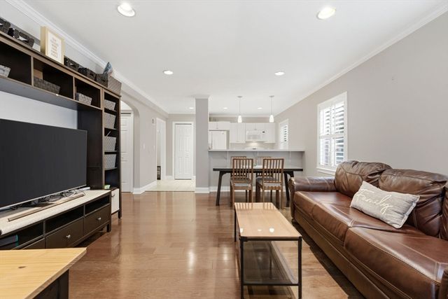 27 Commonwealth 1, Newton, MA 02467