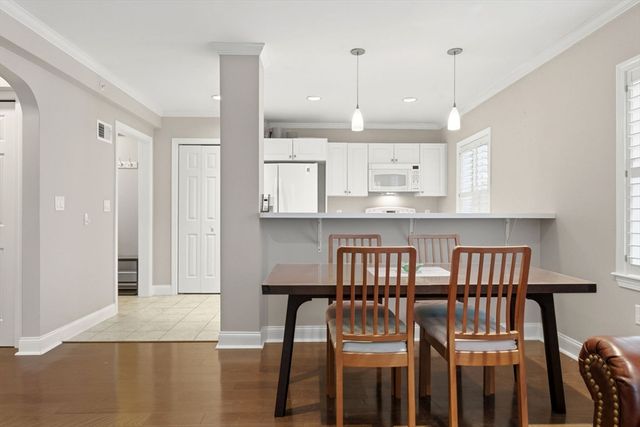 27 Commonwealth 1, Newton, MA 02467