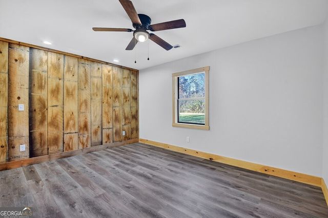 569 Number 20 Mine Road, Mccaysville, GA 30555