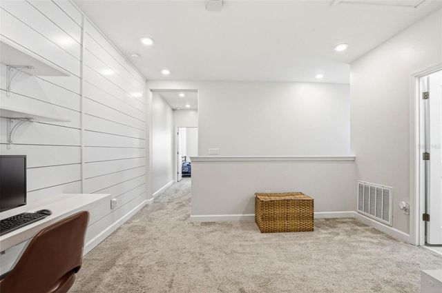 6617 CITRUS CREEK LANE, Tampa, FL 33625