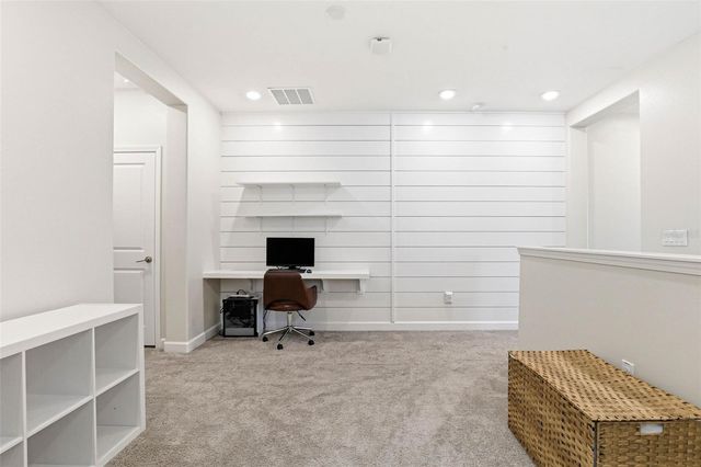 6617 CITRUS CREEK LANE, Tampa, FL 33625