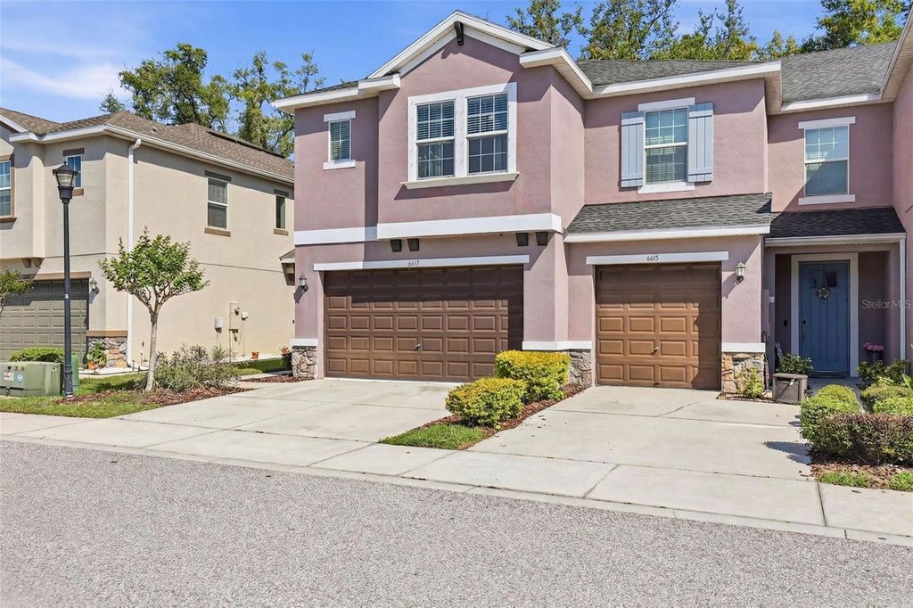 Image 2 of property listing at 6617 CITRUS CREEK LANE, Tampa, FL 33625