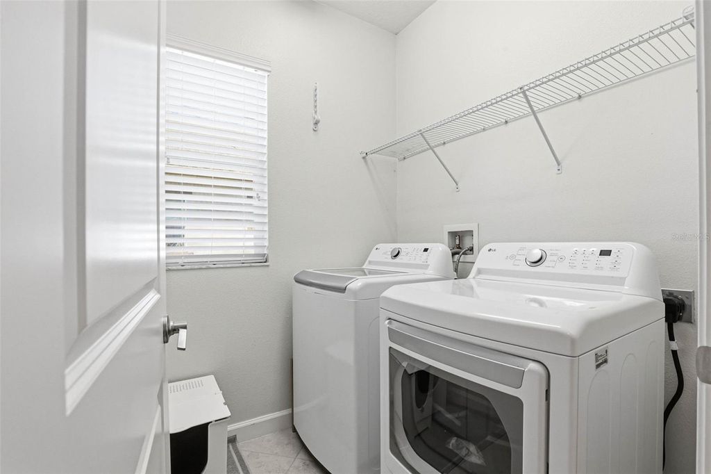 Image 20 of property listing at 6617 CITRUS CREEK LANE, Tampa, FL 33625