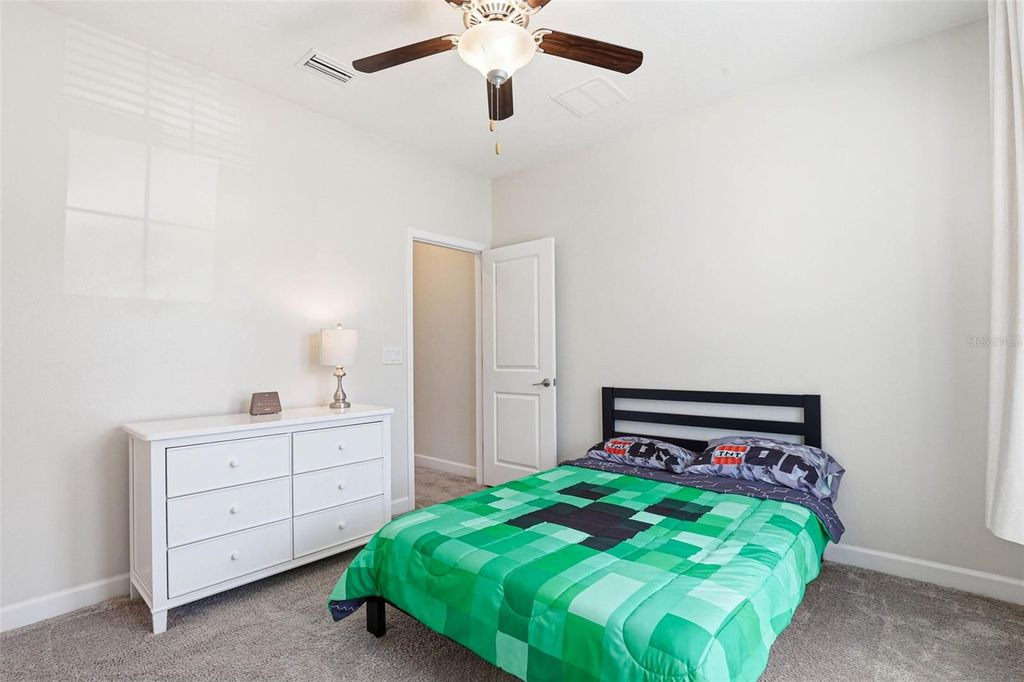 Image 32 of property listing at 6617 CITRUS CREEK LANE, Tampa, FL 33625