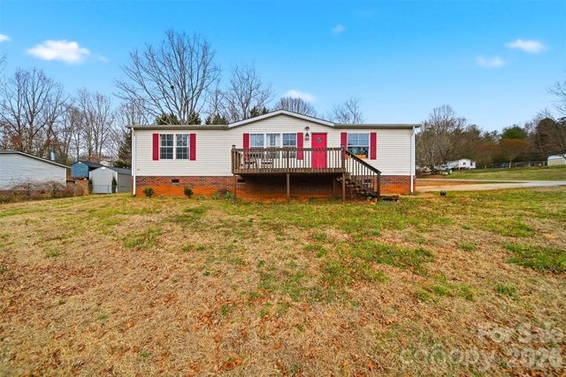 2404 Stones Throw Court, Lenoir, NC 28645