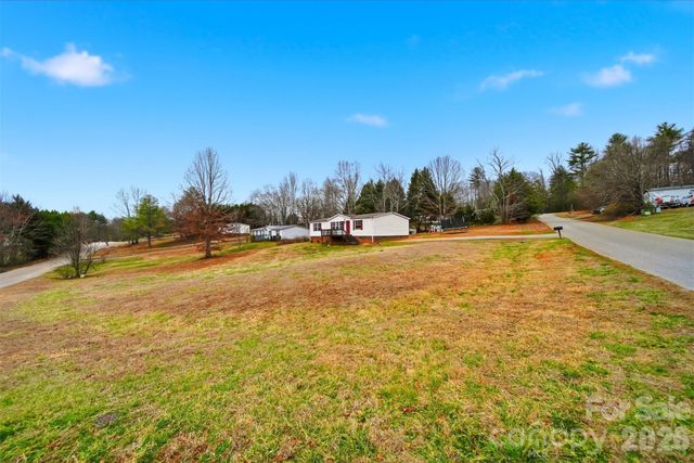 2404 Stones Throw Court, Lenoir, NC 28645