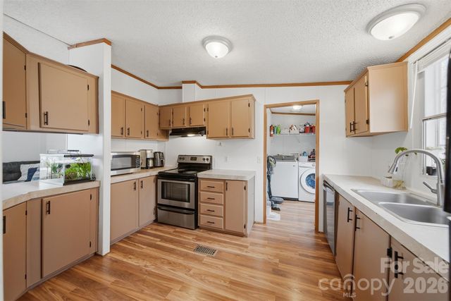 2404 Stones Throw Court, Lenoir, NC 28645