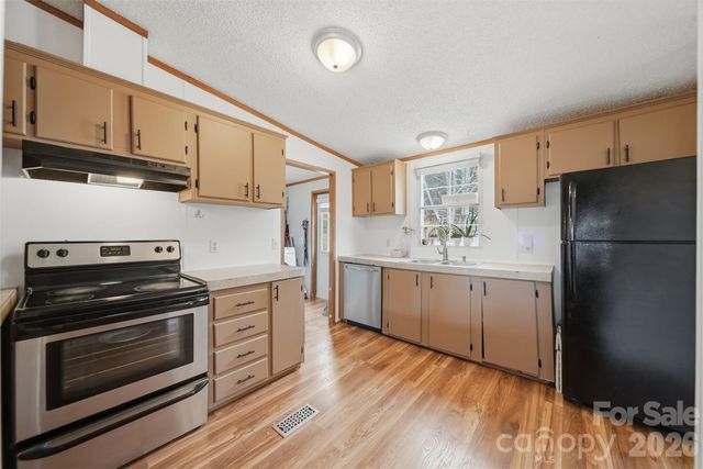 2404 Stones Throw Court, Lenoir, NC 28645