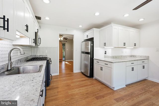 14905 COBBLESTONE DR, Silver Spring, MD 20905