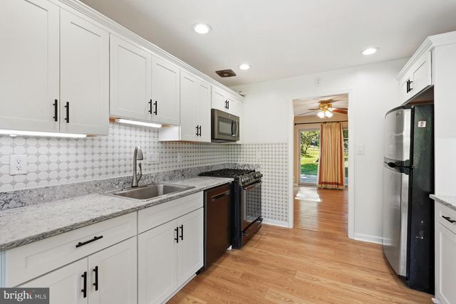 14905 COBBLESTONE DR, Silver Spring, MD 20905