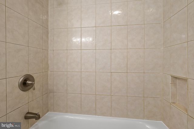 14905 COBBLESTONE DR, Silver Spring, MD 20905