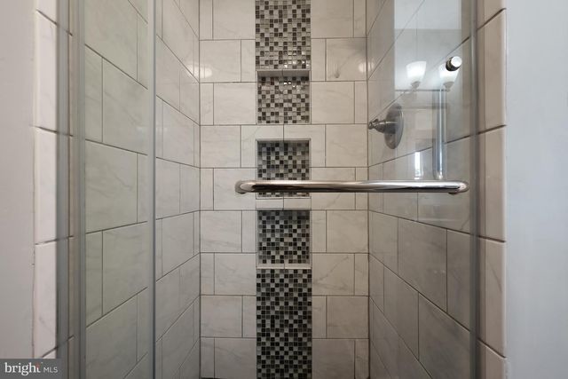 14905 COBBLESTONE DR, Silver Spring, MD 20905