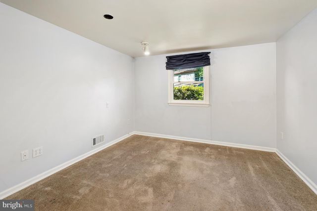 14905 COBBLESTONE DR, Silver Spring, MD 20905
