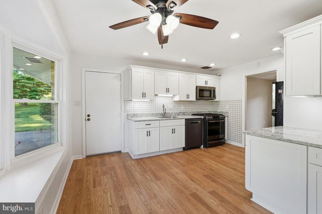14905 COBBLESTONE DR, Silver Spring, MD 20905