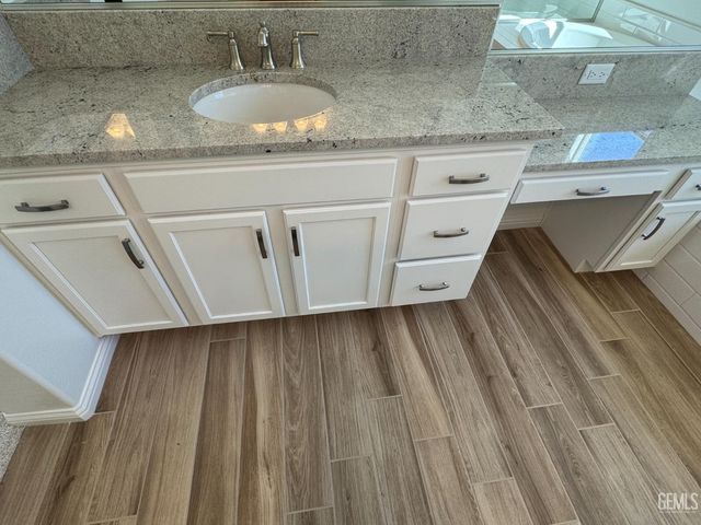 14407 Addleston Lane, Bakersfield, CA 93311