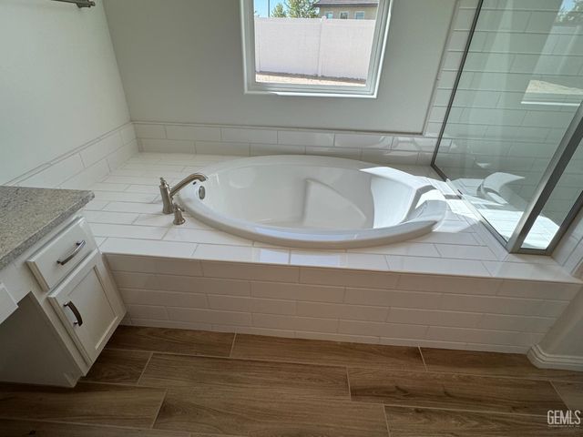 14407 Addleston Lane, Bakersfield, CA 93311