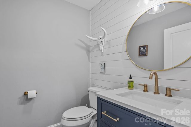 320 Woodland Drive, Swannanoa, NC 28778