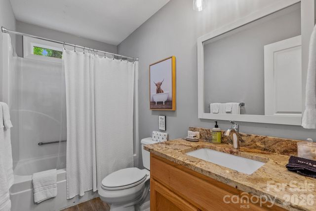 320 Woodland Drive, Swannanoa, NC 28778