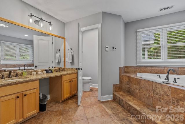 320 Woodland Drive, Swannanoa, NC 28778