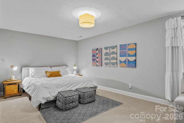 320 Woodland Drive, Swannanoa, NC 28778