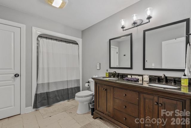 320 Woodland Drive, Swannanoa, NC 28778