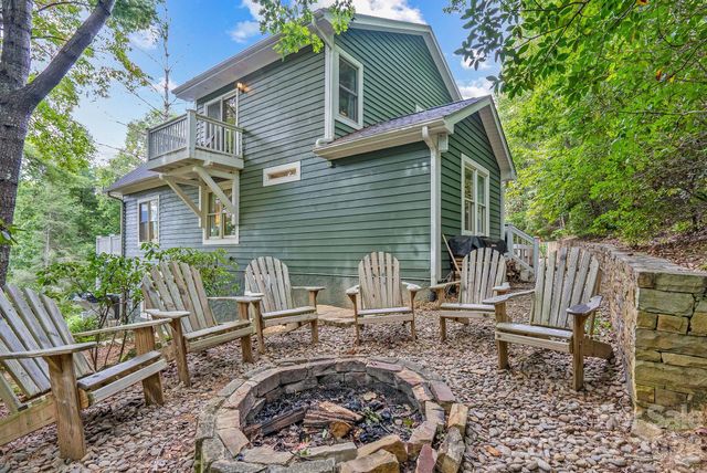 320 Woodland Drive, Swannanoa, NC 28778