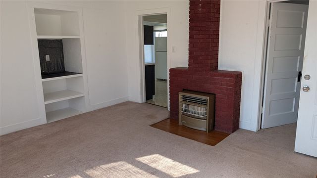 310 S Davis Street, West, TX 76691