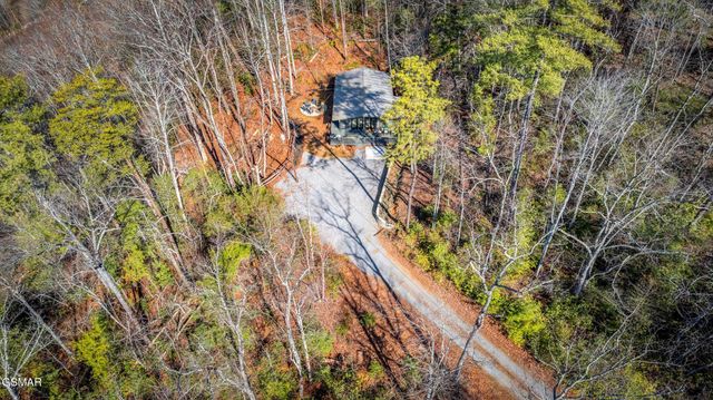 1137 Old Cartertown Road, Gatlinburg, TN 37738