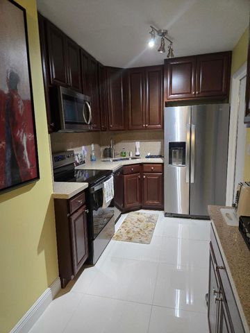 669 W Oakland Park Blvd 208=B, Wilton Manors, FL 33311