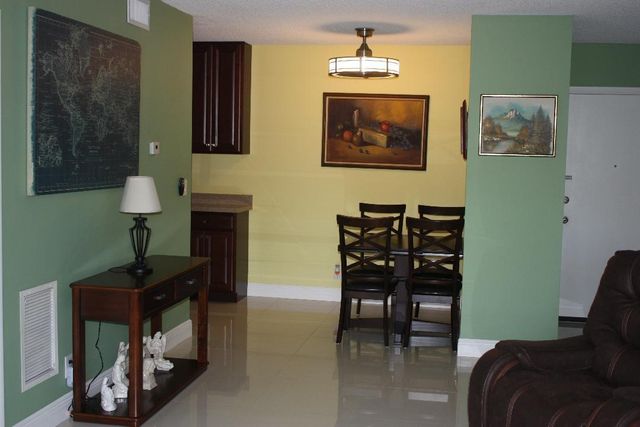 669 W Oakland Park Blvd 208=B, Wilton Manors, FL 33311