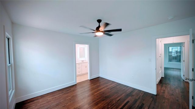 4409 Calmont Avenue, Fort Worth, TX 76107
