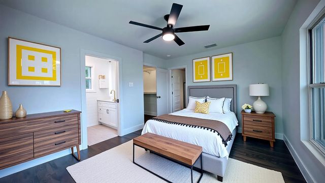 4409 Calmont Avenue, Fort Worth, TX 76107