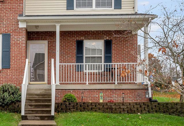 160 Acorn Falls Drive, Lexington, KY 40509