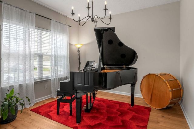 160 Acorn Falls Drive, Lexington, KY 40509