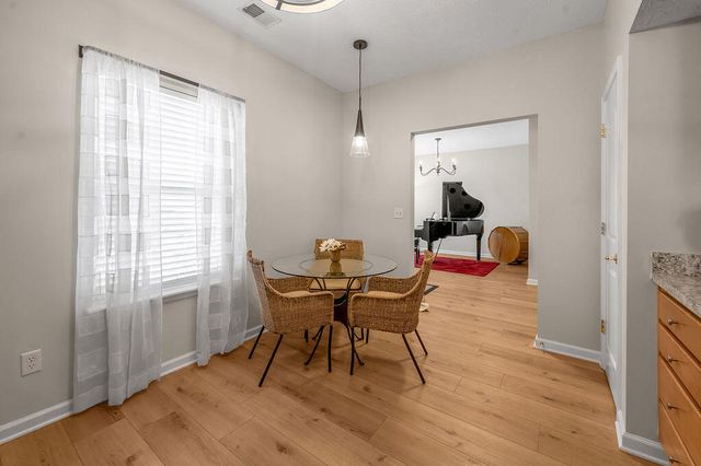 160 Acorn Falls Drive, Lexington, KY 40509