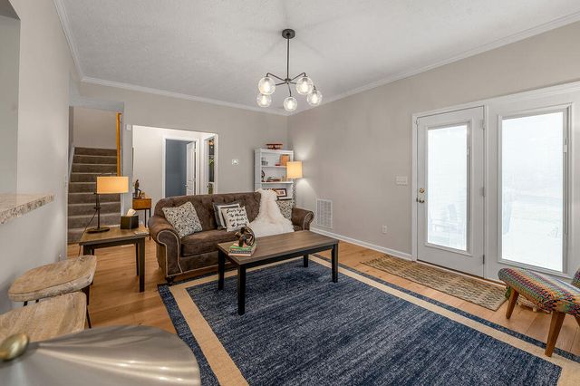 160 Acorn Falls Drive, Lexington, KY 40509