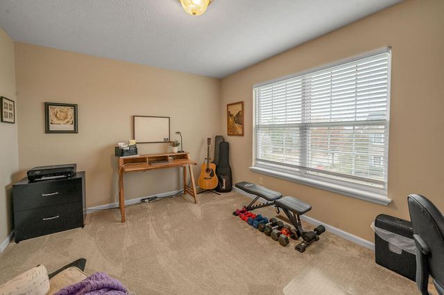 160 Acorn Falls Drive, Lexington, KY 40509