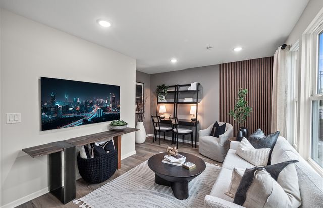 232 Warren Lane 11546, Schaumburg, IL 60193