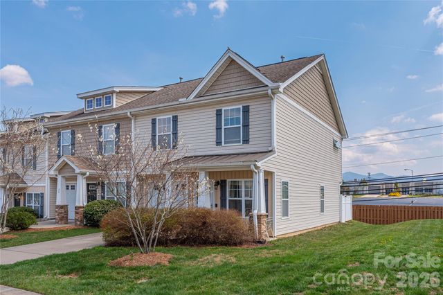 22 Barnett Shoals Drive, Weaverville, NC 28787