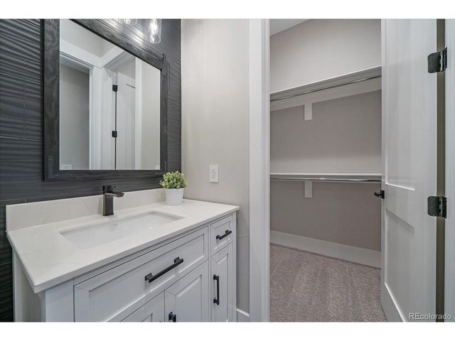 2554 Saddleback Dr, Castle Rock, CO 80104