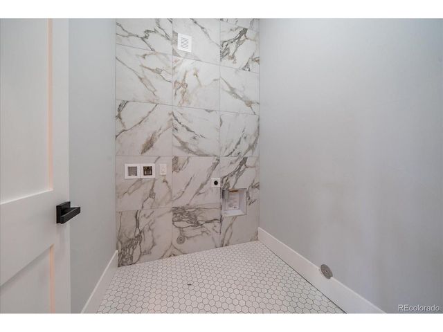 2554 Saddleback Dr, Castle Rock, CO 80104