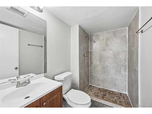 875 S Quebec St, Denver, CO 80247
