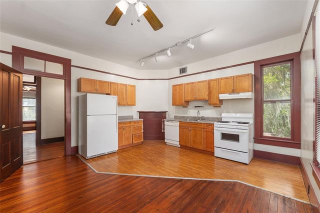 306 NE 3RD STREET, Gainesville, FL 32601