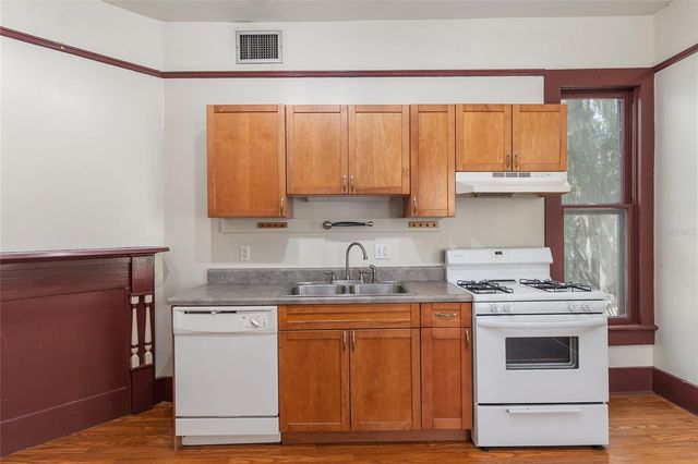 306 NE 3RD STREET, Gainesville, FL 32601