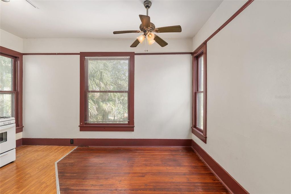 Image 28 of property listing at 306 NE 3RD STREET, Gainesville, FL 32601