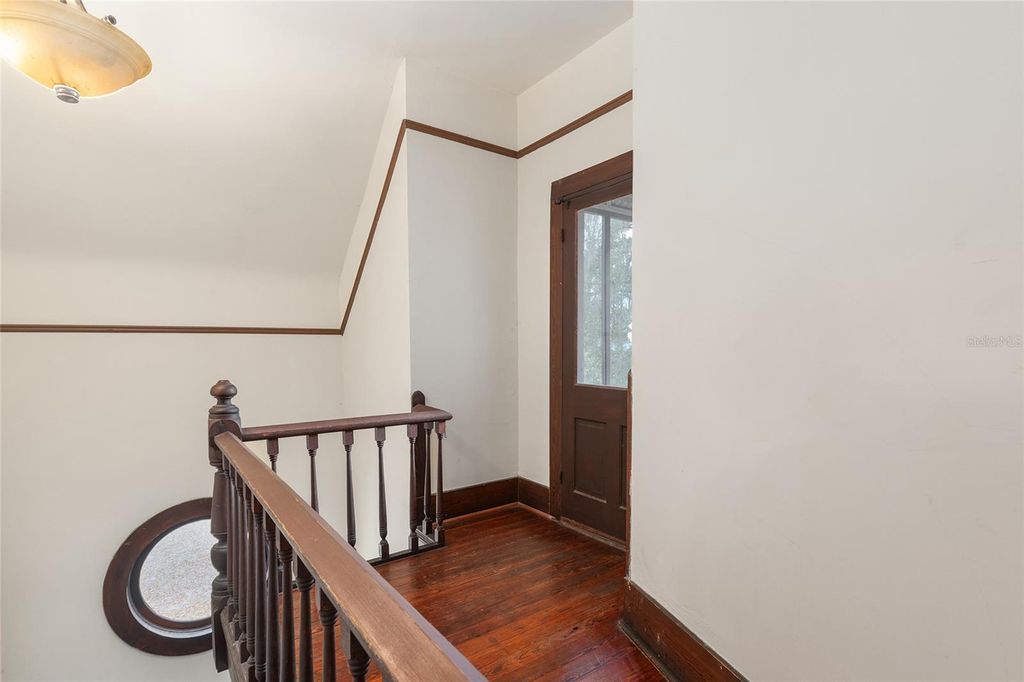 Image 36 of property listing at 306 NE 3RD STREET, Gainesville, FL 32601