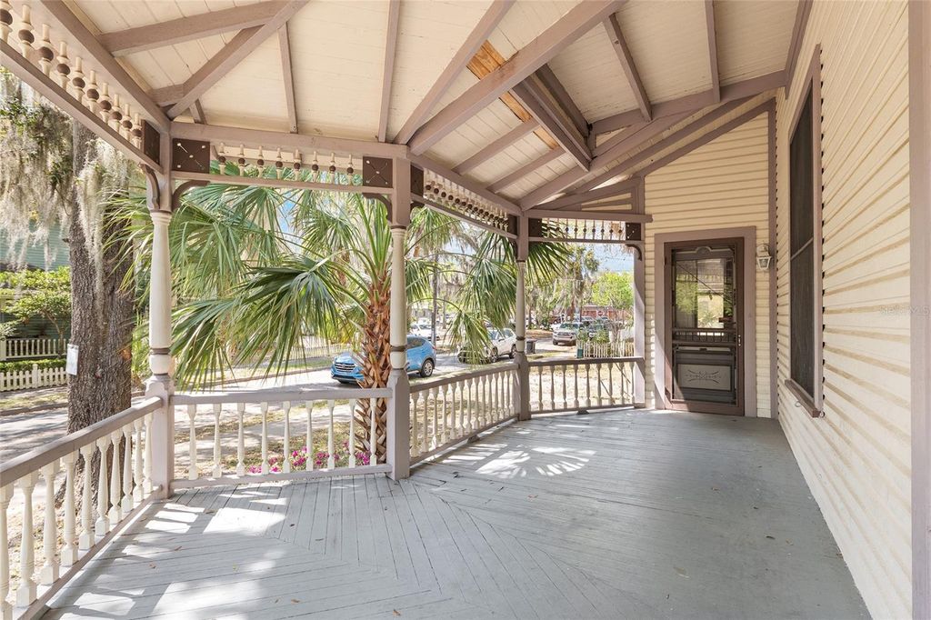 Image 43 of property listing at 306 NE 3RD STREET, Gainesville, FL 32601