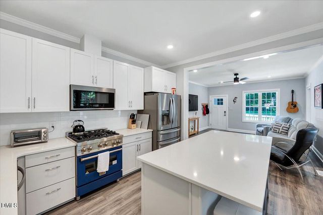 222 Marsh Avenue, Raleigh, NC 27606