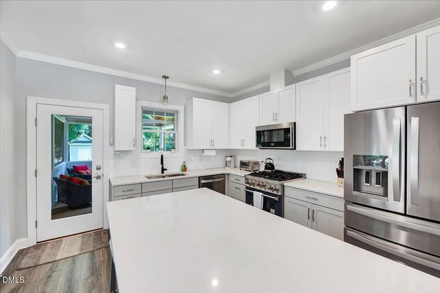 222 Marsh Avenue, Raleigh, NC 27606
